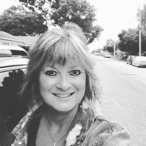 Meet your Posher, Michaela